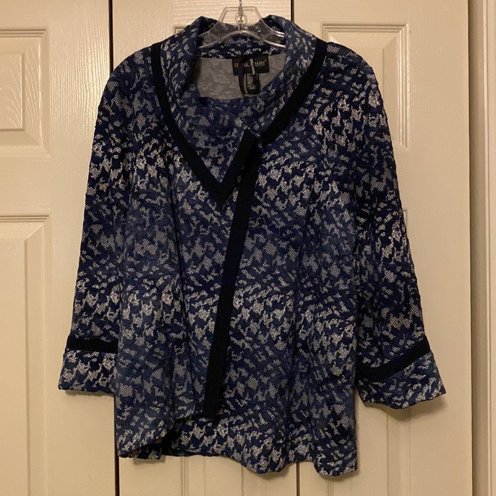 Frank Lyman knit flared jacket